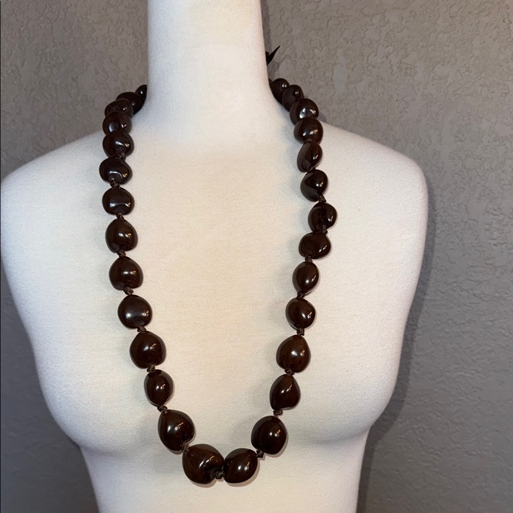 Espresso Brown Kukui Nut Lei